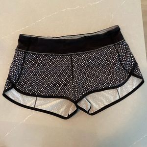 Lululemon Speed-up shorts, size 8